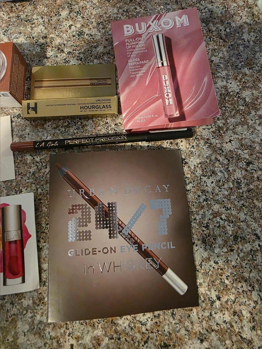 Makeup Sample Set - Picture 2 of 2